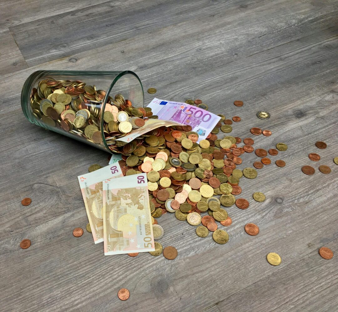 現金