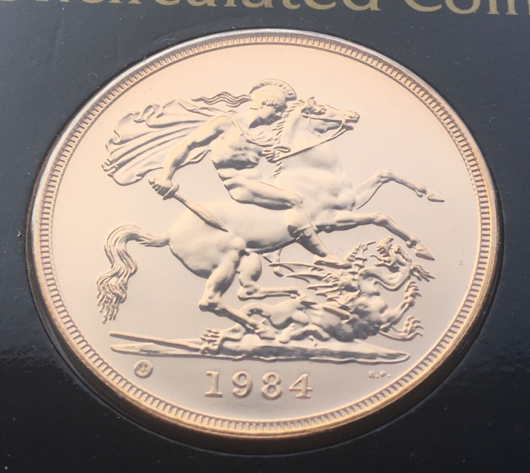 1984年ヤングエリザベス5ポンド金貨BUズーム